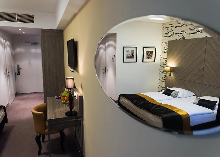 Elaya West, Trademark By Wyndham Hotel Wenen