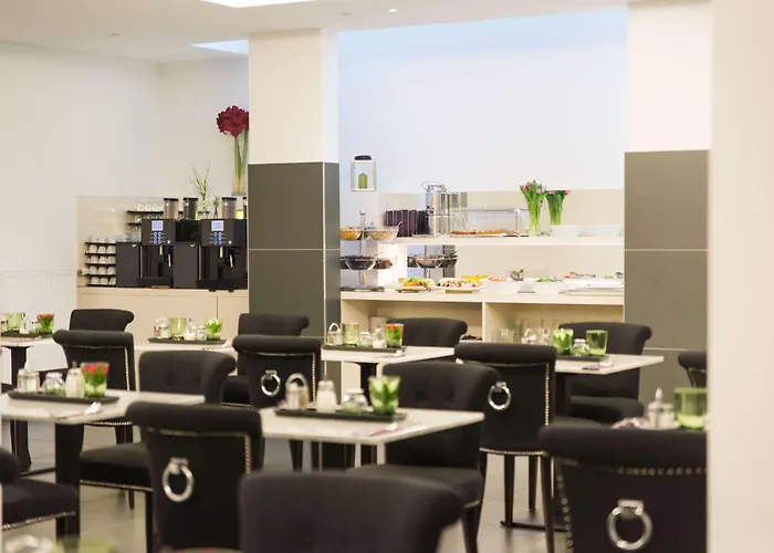 Elaya West, Trademark By Wyndham فيينا