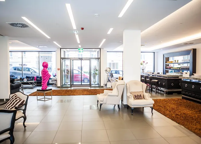 Elaya West, Trademark By Wyndham فيينا