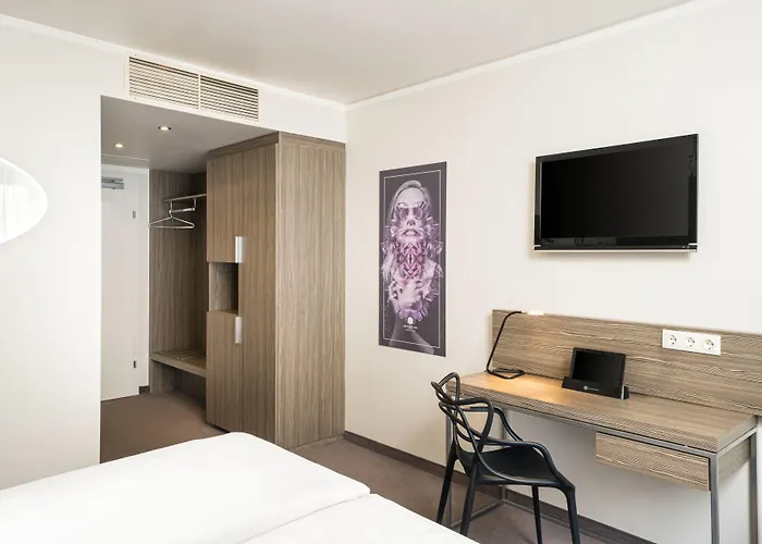 Hotel Elaya West, Trademark By Wyndham