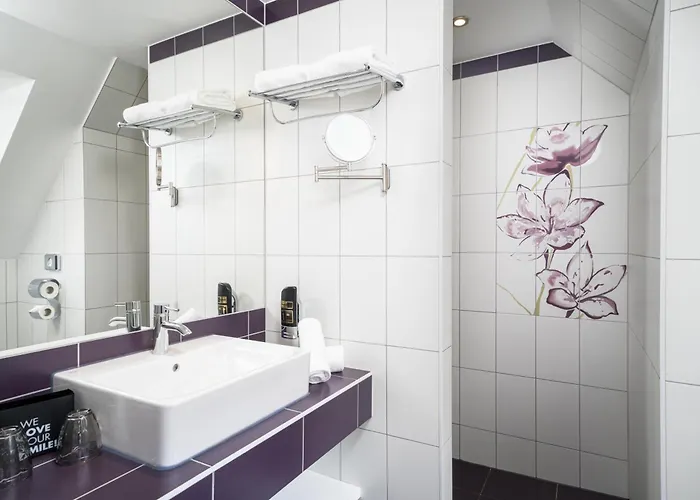 Elaya West, Trademark By Wyndham 4* Wien