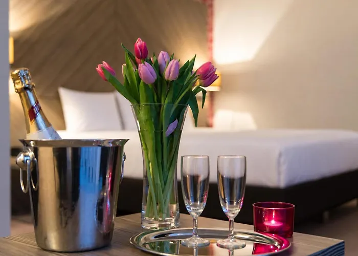 Hotel Elaya West, Trademark By Wyndham
