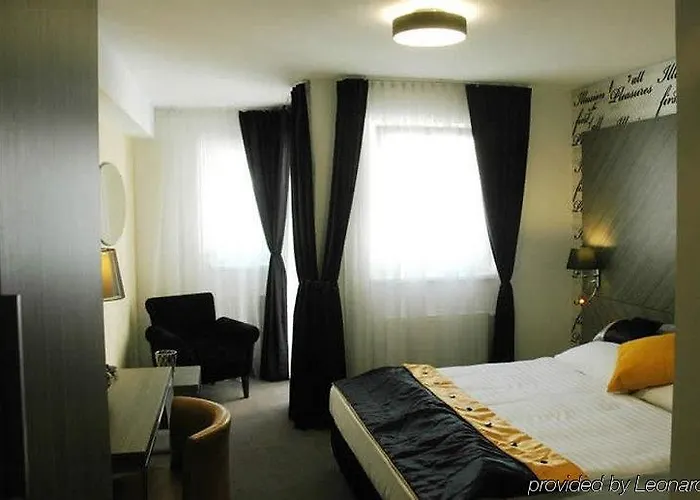 Elaya West, Trademark By Wyndham Hotel 4*